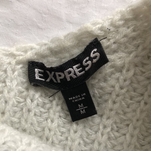 Express Open-Back Sweater - Picture 6 of 7